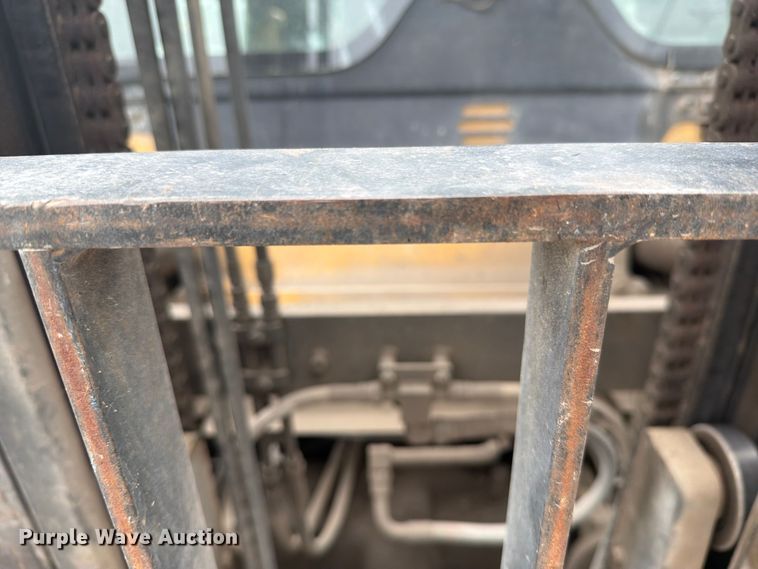 image for item FK0260 Caterpillar forklift