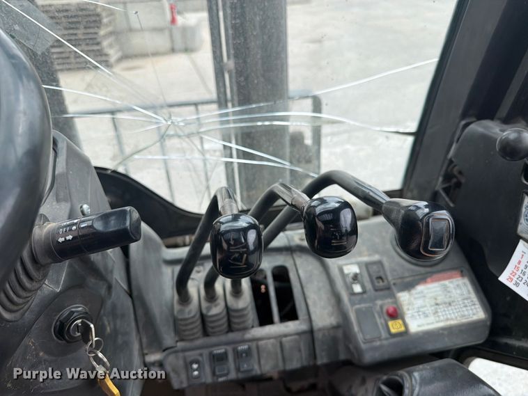 image for item FK0260 Caterpillar forklift