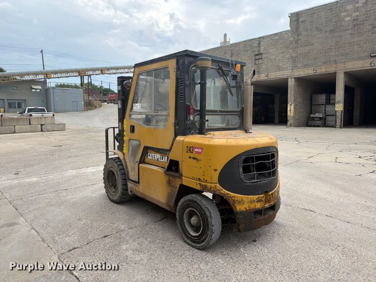 image for item FK0261 Caterpillar DP40K-D forklift