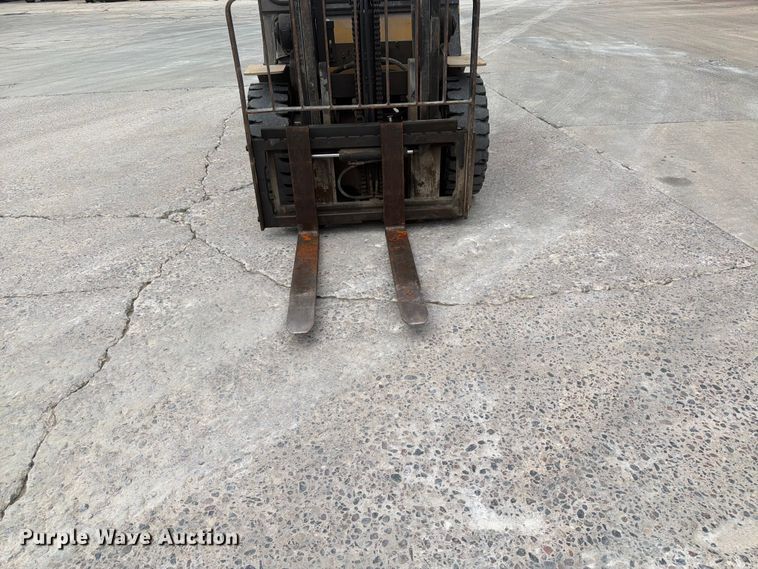 image for item FK0261 Caterpillar DP40K-D forklift