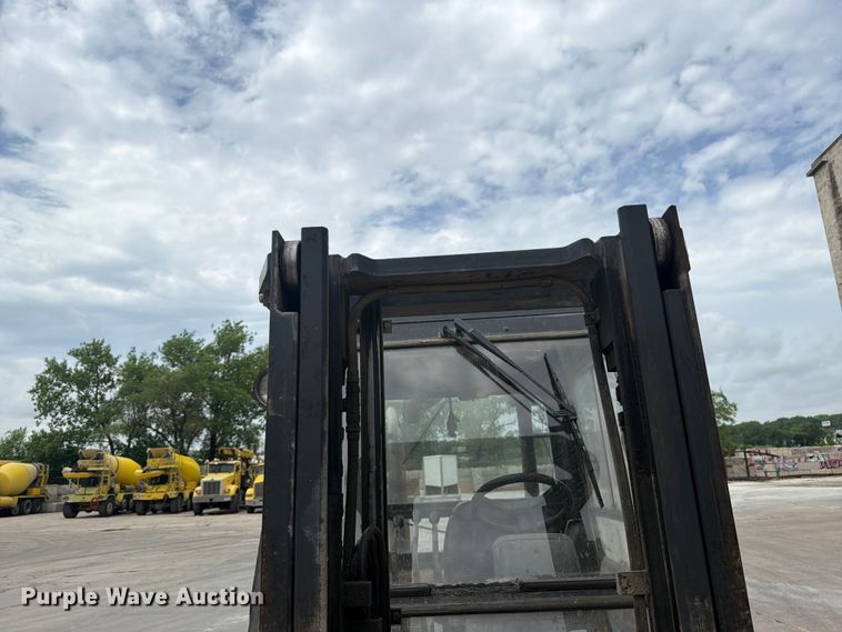 image for item FK0261 Caterpillar DP40K-D forklift