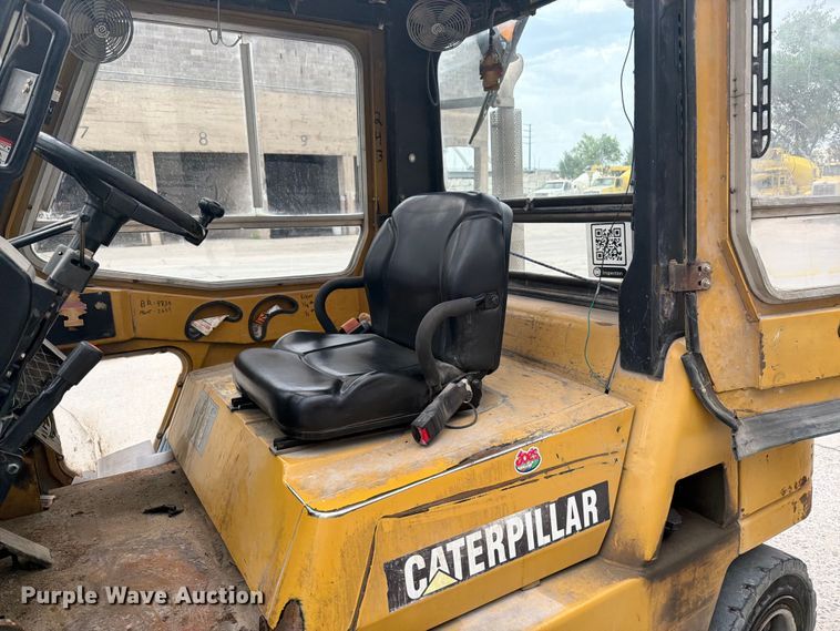 image for item FK0261 Caterpillar DP40K-D forklift