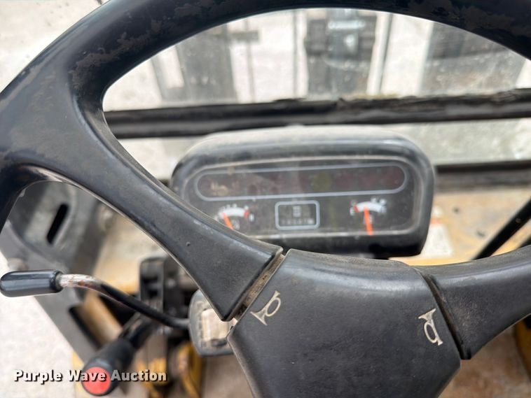 image for item FK0261 Caterpillar DP40K-D forklift