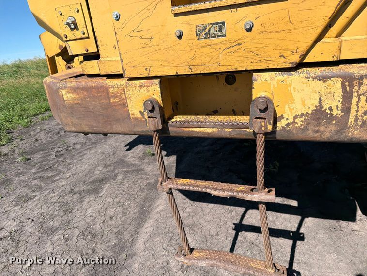 image for item FK0287 2005 Caterpillar 627G scraper