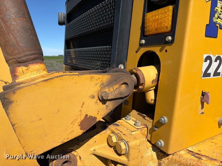 image for item FK0287 2005 Caterpillar 627G scraper