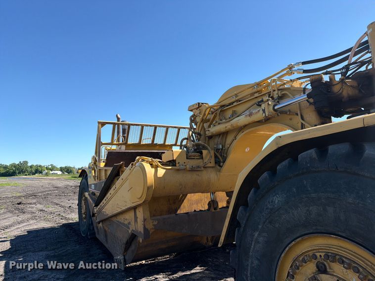 image for item FK0287 2005 Caterpillar 627G scraper