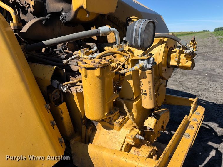 image for item FK0287 2005 Caterpillar 627G scraper