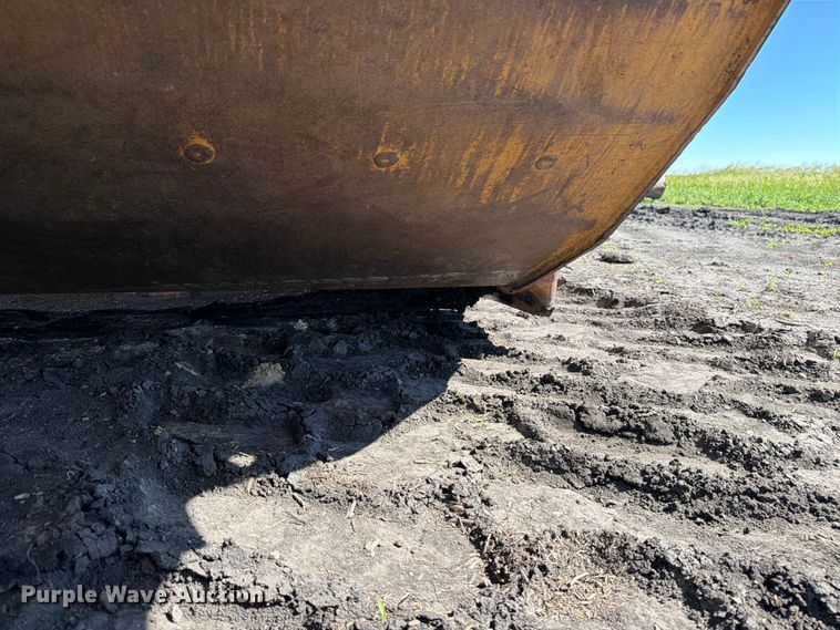 image for item FK0287 2005 Caterpillar 627G scraper