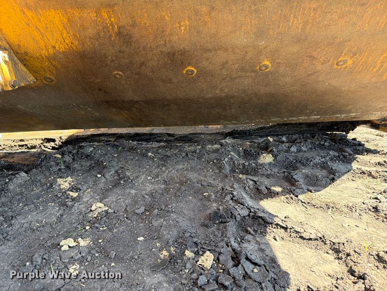 image for item FK0287 2005 Caterpillar 627G scraper