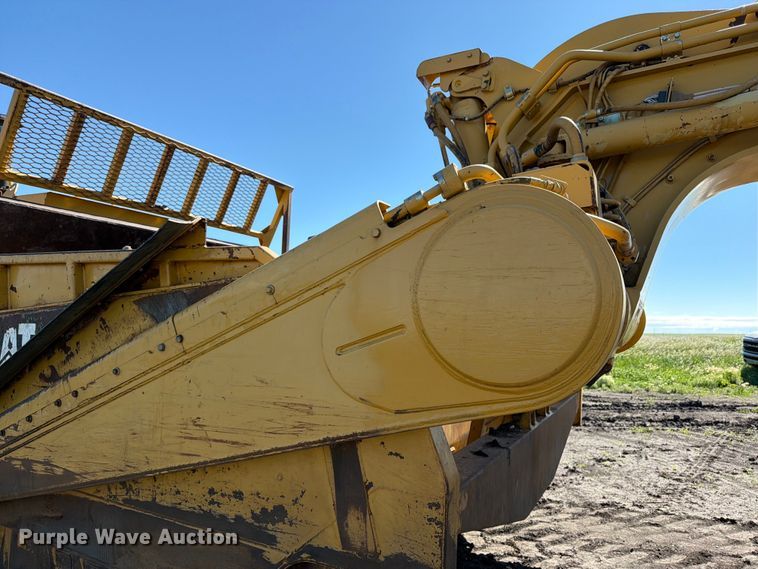 image for item FK0287 2005 Caterpillar 627G scraper