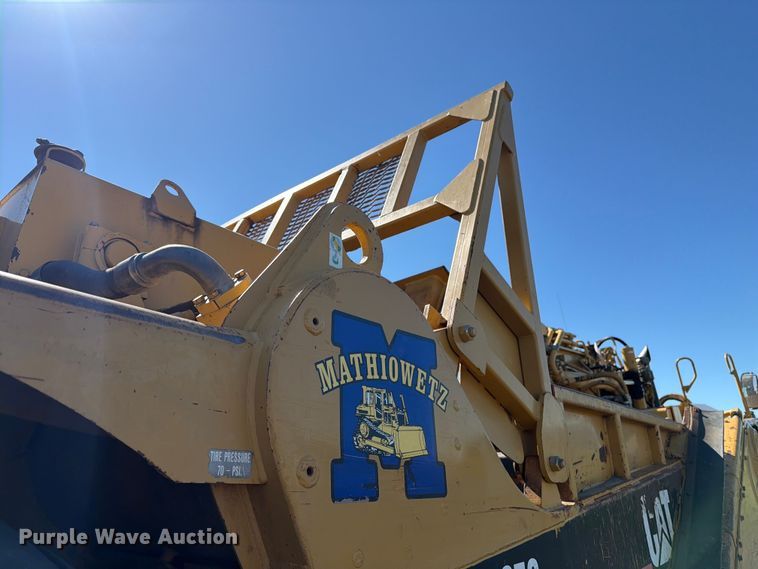 image for item FK0287 2005 Caterpillar 627G scraper
