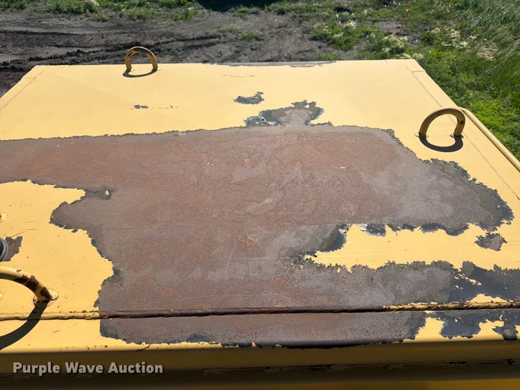 image for item FK0287 2005 Caterpillar 627G scraper