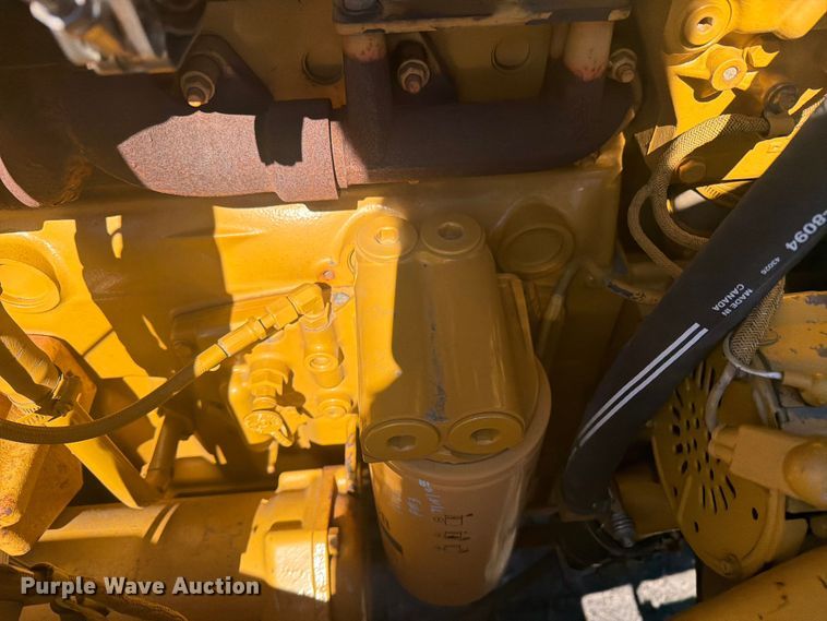 image for item FK0287 2005 Caterpillar 627G scraper