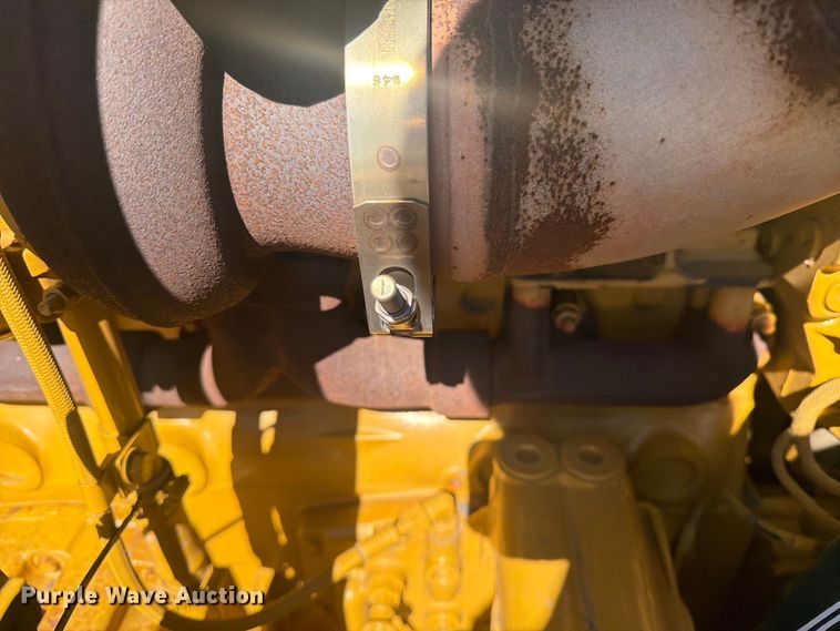 image for item FK0287 2005 Caterpillar 627G scraper