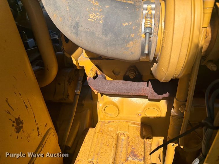 image for item FK0287 2005 Caterpillar 627G scraper