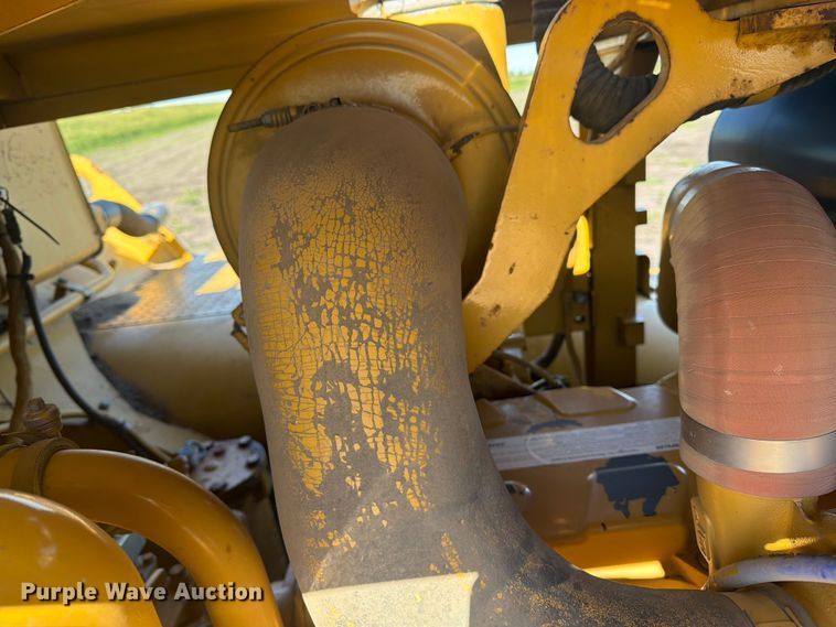 image for item FK0287 2005 Caterpillar 627G scraper