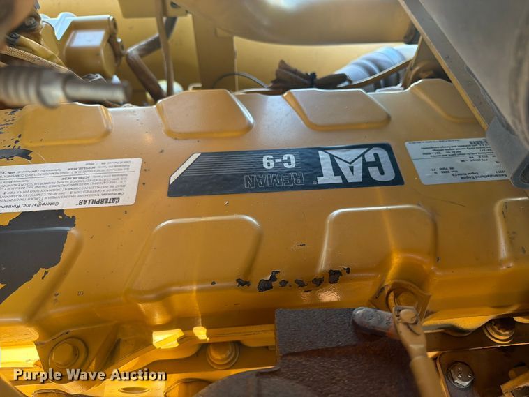 image for item FK0287 2005 Caterpillar 627G scraper