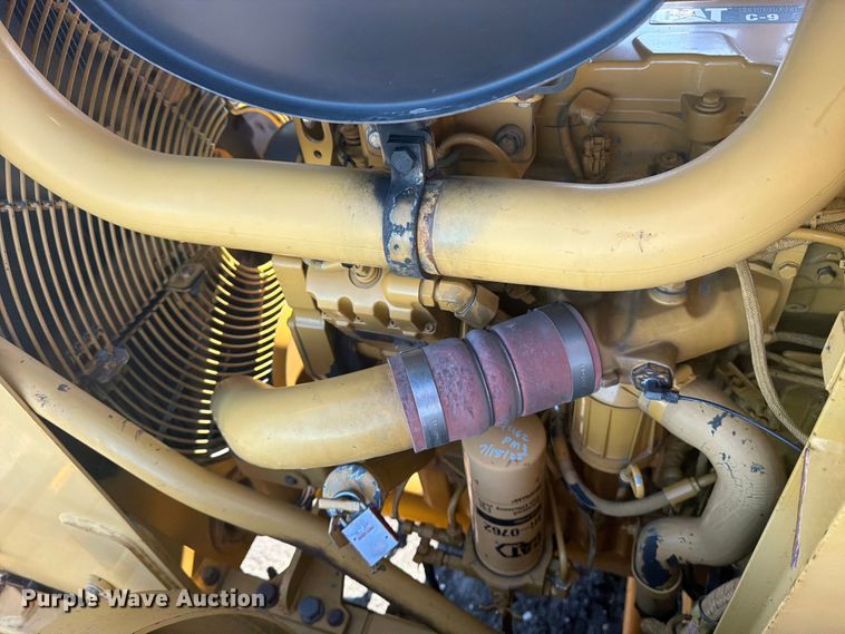 image for item FK0287 2005 Caterpillar 627G scraper