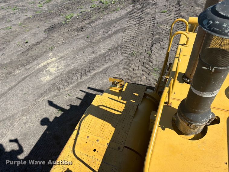image for item FK0287 2005 Caterpillar 627G scraper