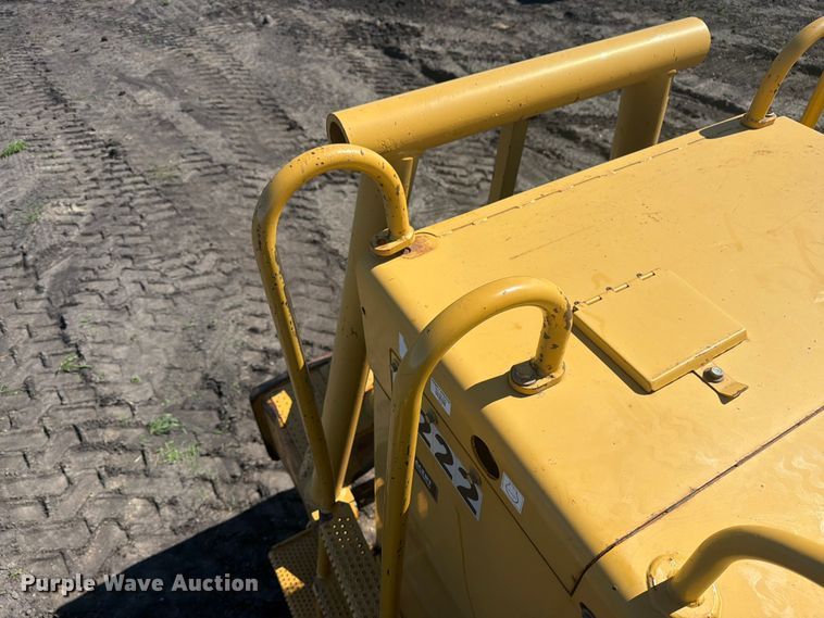 image for item FK0287 2005 Caterpillar 627G scraper