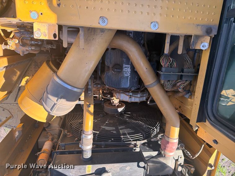 image for item FK0287 2005 Caterpillar 627G scraper