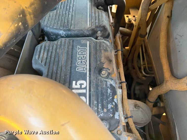 image for item FK0287 2005 Caterpillar 627G scraper