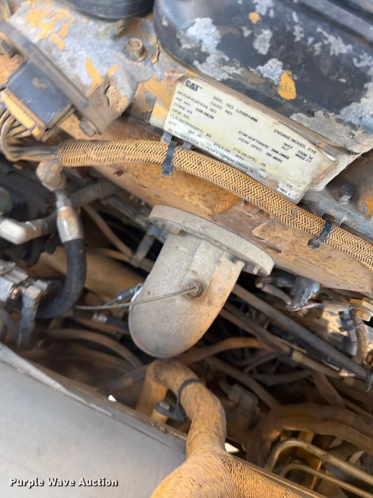 image for item FK0287 2005 Caterpillar 627G scraper