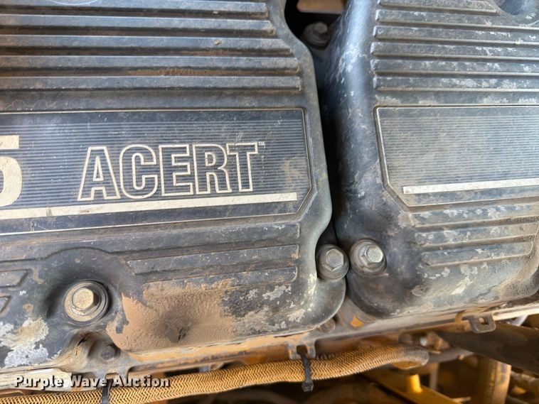 image for item FK0287 2005 Caterpillar 627G scraper