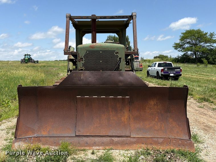 image for item FK3024 Caterpillar D7F dozer