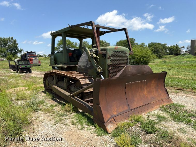 image for item FK3024 Caterpillar D7F dozer