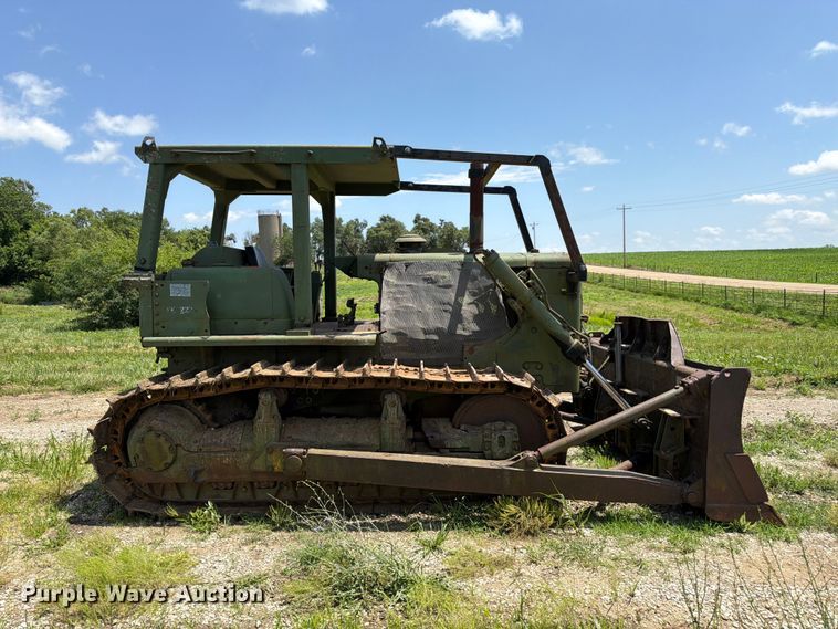 image for item FK3024 Caterpillar D7F dozer