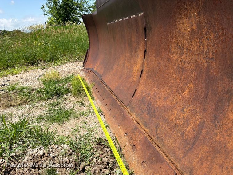 image for item FK3024 Caterpillar D7F dozer