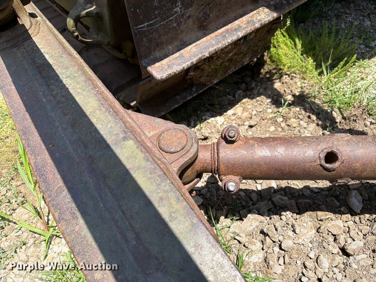 image for item FK3024 Caterpillar D7F dozer