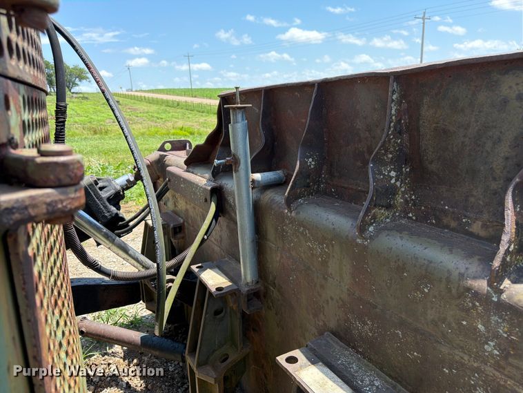 image for item FK3024 Caterpillar D7F dozer