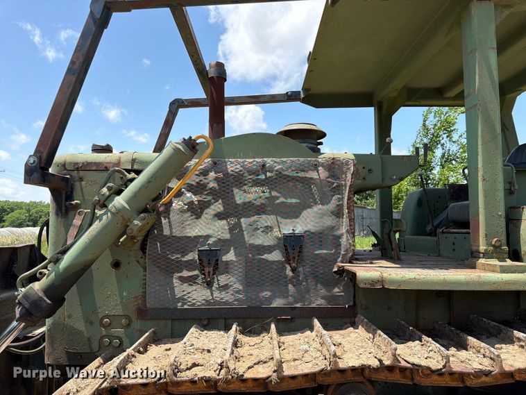 image for item FK3024 Caterpillar D7F dozer