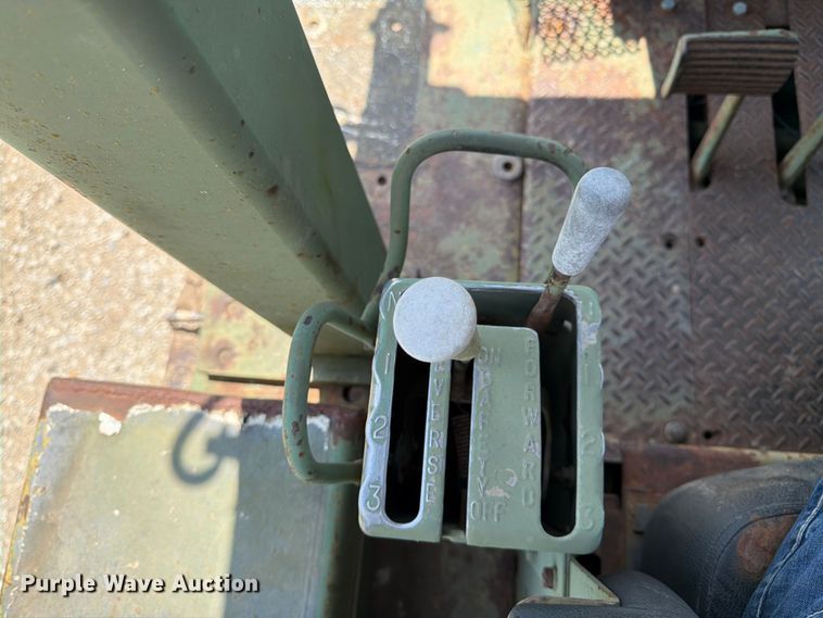 image for item FK3024 Caterpillar D7F dozer