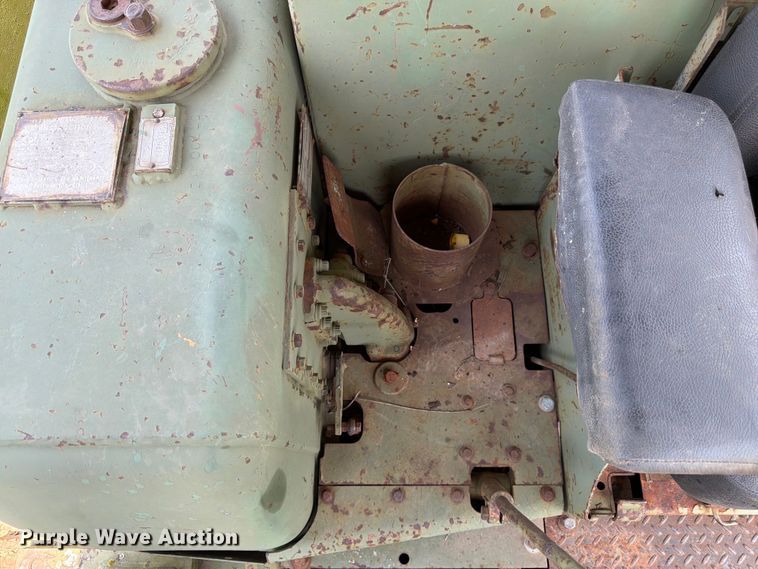 image for item FK3024 Caterpillar D7F dozer