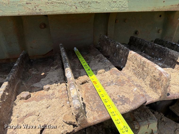 image for item FK3024 Caterpillar D7F dozer