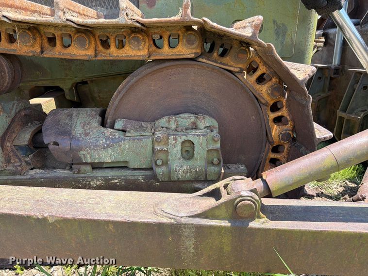 image for item FK3024 Caterpillar D7F dozer