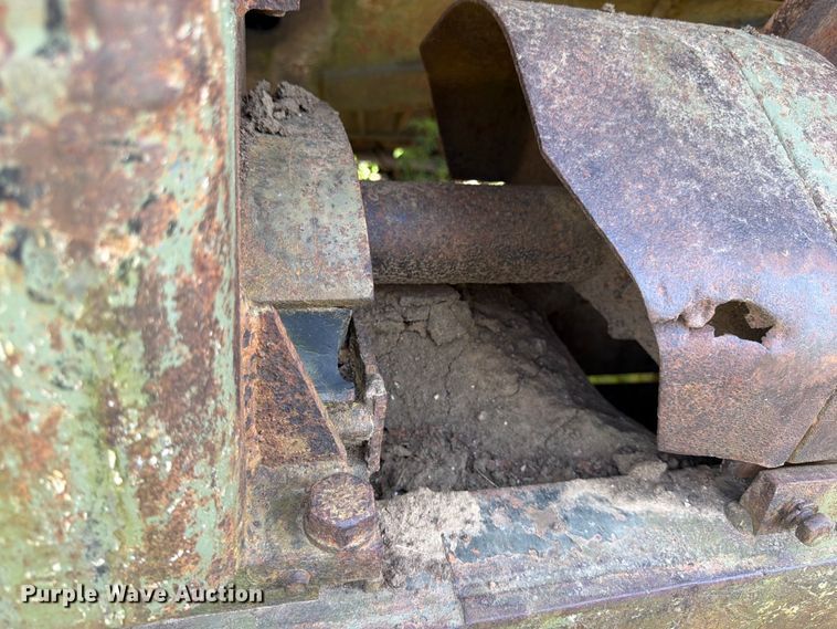 image for item FK3024 Caterpillar D7F dozer