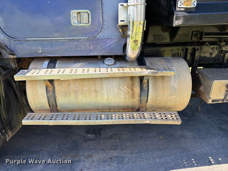 image for item FK3037 1989 Freightliner USF-1E dump truck