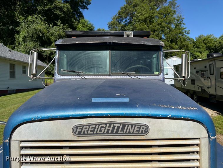 image for item FK3037 1989 Freightliner USF-1E dump truck