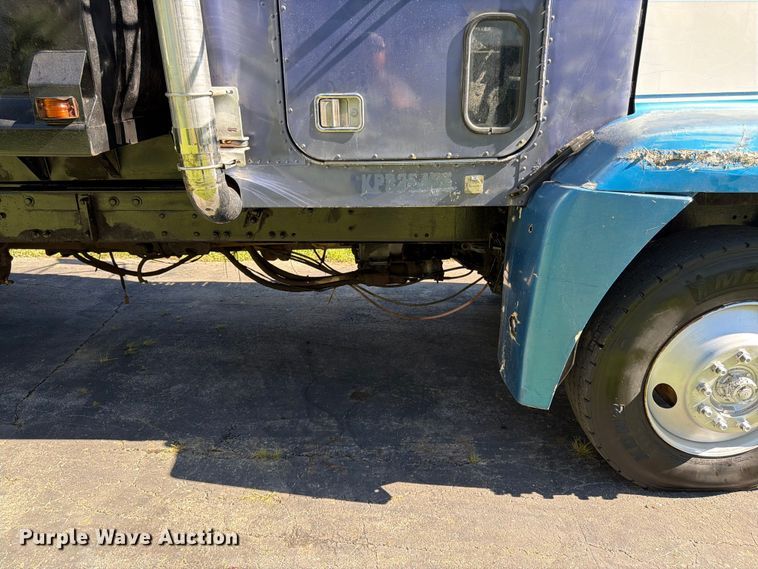 image for item FK3037 1989 Freightliner USF-1E dump truck