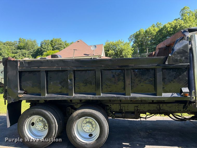 image for item FK3037 1989 Freightliner USF-1E dump truck
