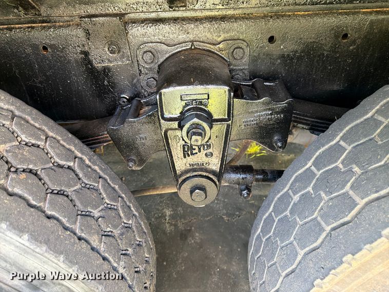 image for item FK3037 1989 Freightliner USF-1E dump truck