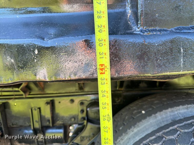 image for item FK3037 1989 Freightliner USF-1E dump truck