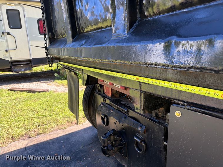 image for item FK3037 1989 Freightliner USF-1E dump truck
