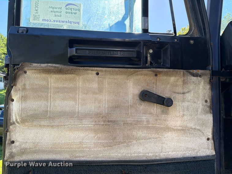 image for item FK3037 1989 Freightliner USF-1E dump truck