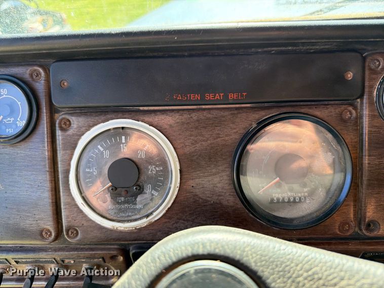image for item FK3037 1989 Freightliner USF-1E dump truck