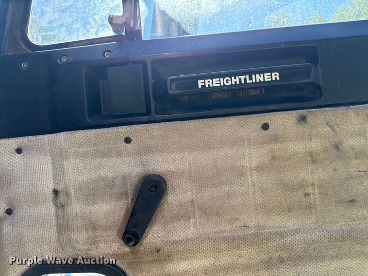 image for item FK3037 1989 Freightliner USF-1E dump truck